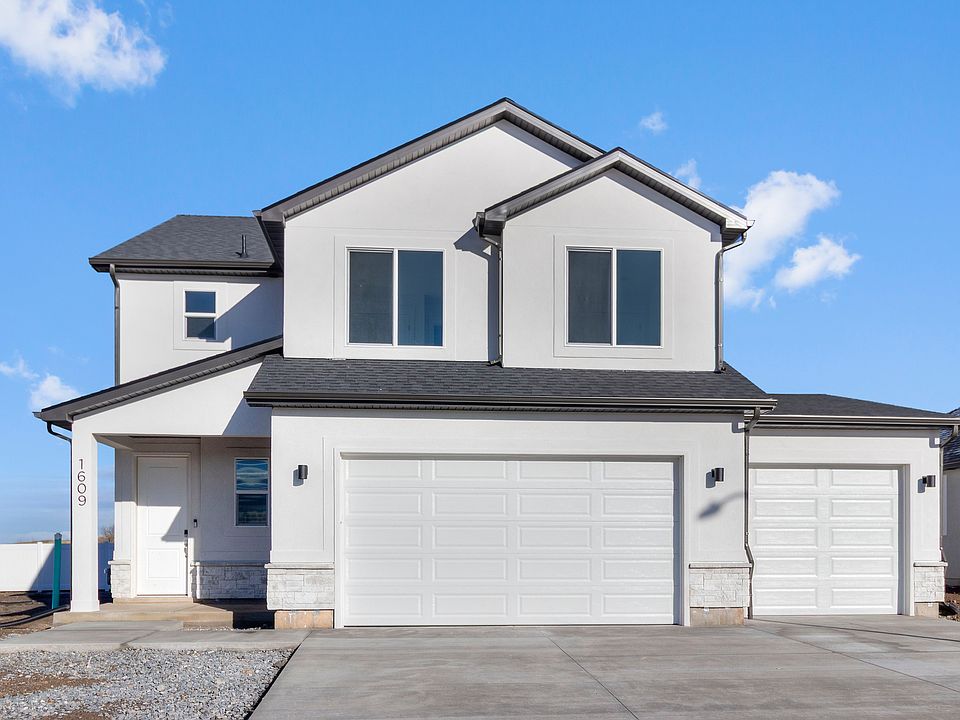 1st image of 1609 W Silver Canoe Way