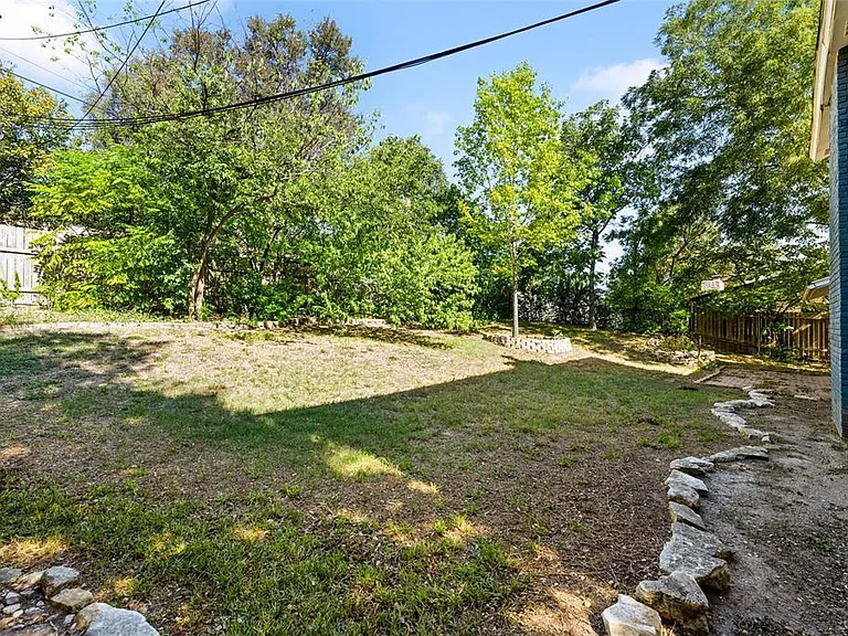 11918 Hornsby St — Photo 35