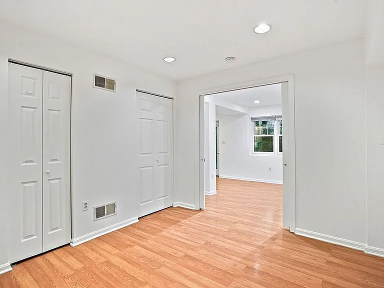2641 Woodley Pl NW #BASEMENT — Photo 9