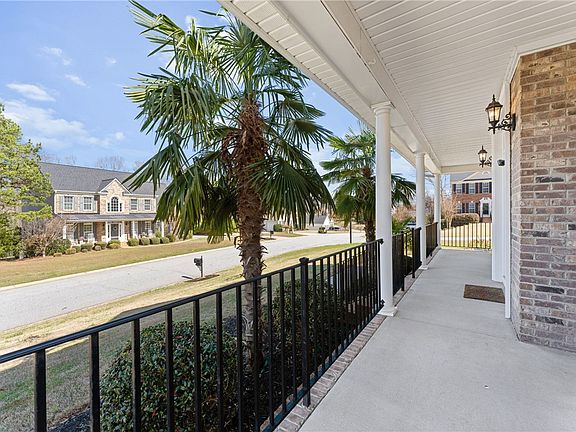 4th image of 30 Hydrangea Way