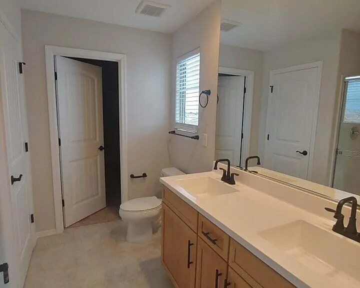 8746 W Solano Dr — Photo 14
