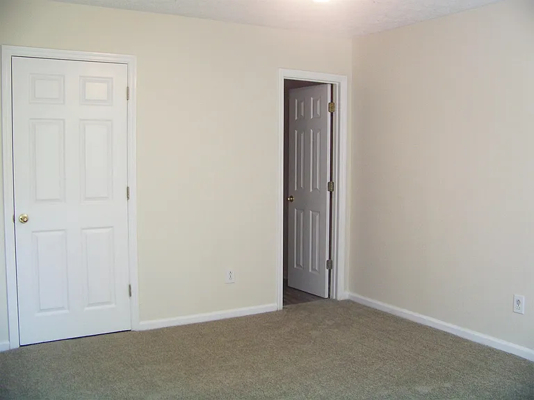 108 Christopher Ct — Photo 10