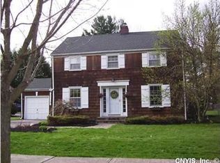 704 Oakwood St, Fayetteville, NY 13066
