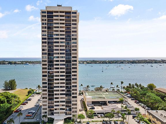 4th image of 5600 N Flagler Drive #305