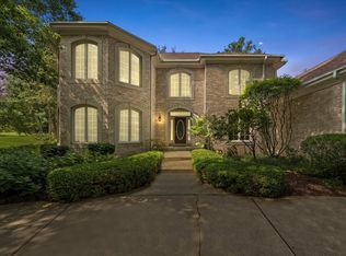 934 N Butternut Cir, Frankfort, IL 60423