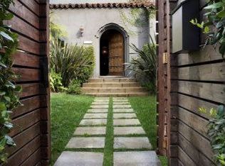 122 N Laurel Ave, Los Angeles, CA 90048