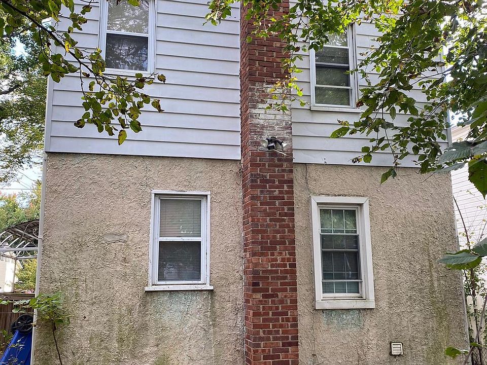 2nd image of 4206 Grant St NE