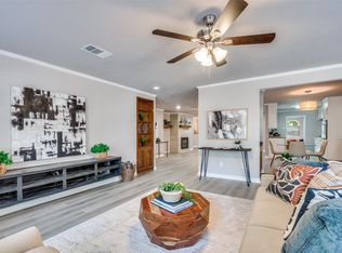 1332 W Redbud Dr, Hurst, TX 76053