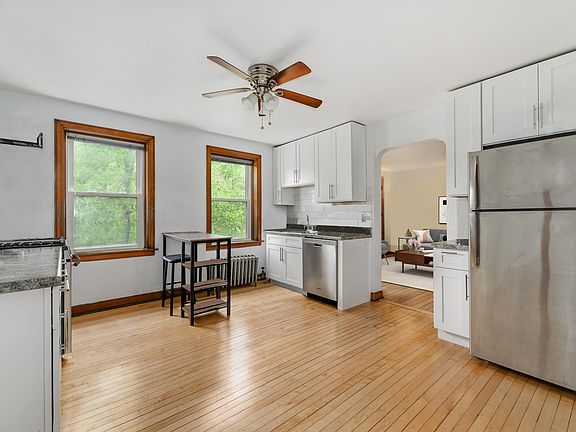 4th image of 2150 W Shakespeare Ave APT 2C