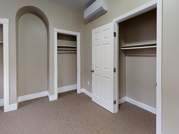 5th image of 1863 Willington St #2