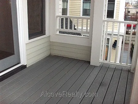 3 bed, 1.0 bath, $4,400 — Photo 3