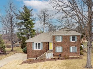 417 Bromwell Dr, Louisville, KY 40245