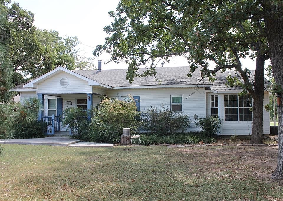 1st image of 601 NW 6th St