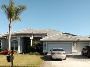 3941 Capitol Dr, Palm Harbor, FL 34685