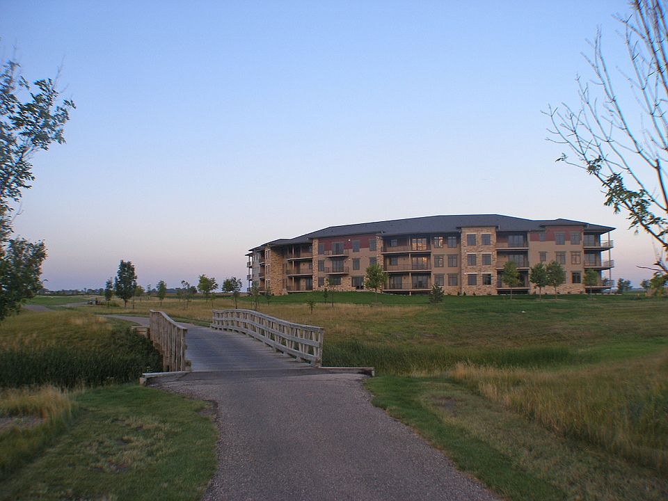 1st image of 6100 Kings View Dr APT 203