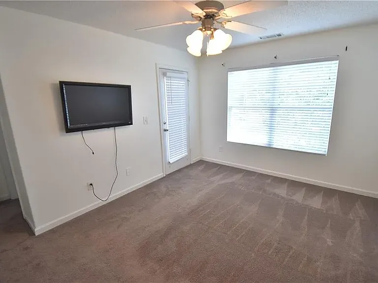 1479 Box Cir — Photo 11