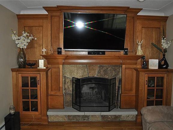 5th image of 2270 Glenwood Dr