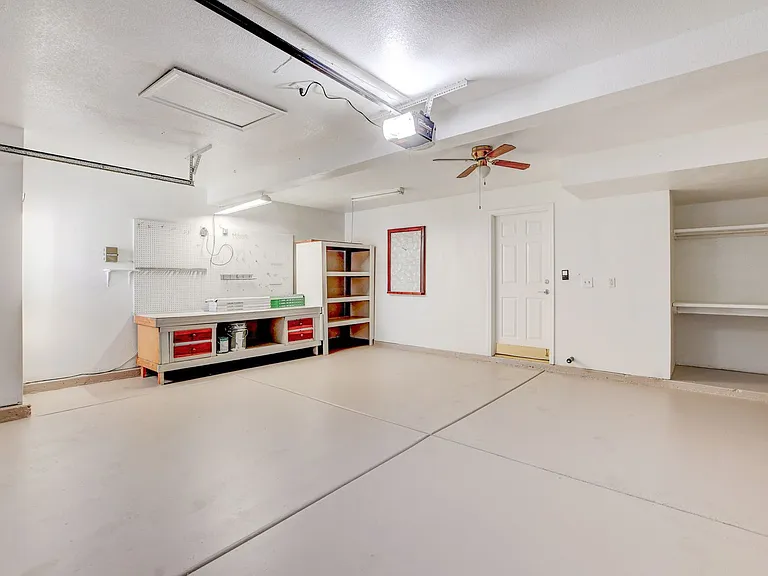 8005 Vision St — Photo 46