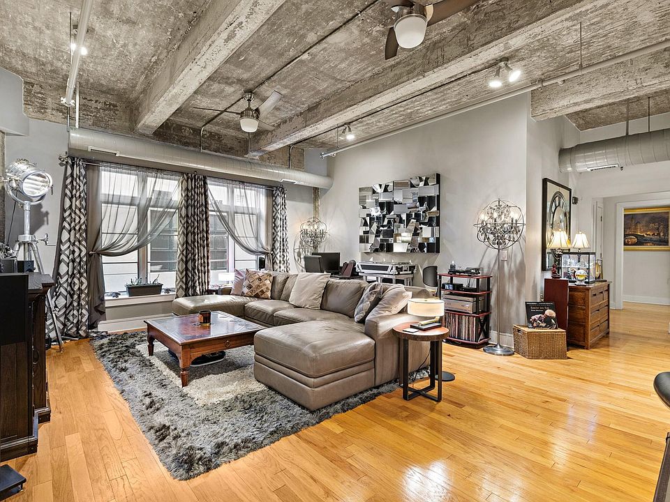 1st image of 140 Bay St APT 4C