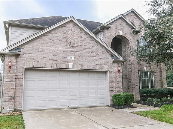 3rd image of 8818 Sun Haven Ln