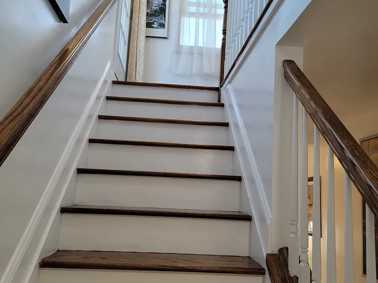 855 Pavonia Ave #2 — Photo 16