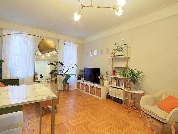 4th image of 10824 71st Ave APT 2L