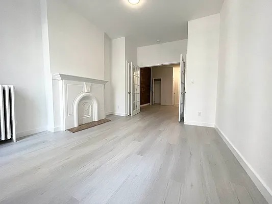Rented by Douglas Elliman | media 24