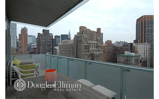 Rented by Douglas Elliman | media 19