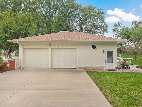 4th image of 573 E Miller Road