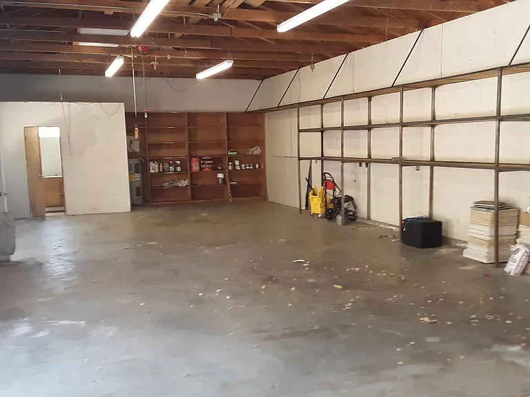 4537 Mammoth Ave — Photo 14