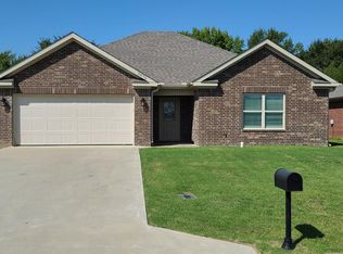 3851 Saddlecrest Dr, Jonesboro, AR 72404