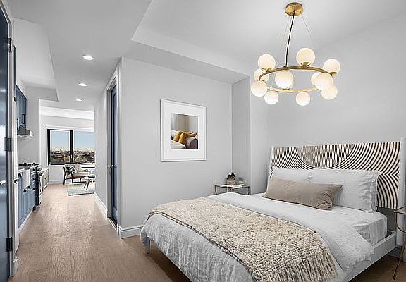 4th image of 475 Clermont Ave #341