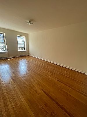 2nd image of 114-06 Queens Blvd #E