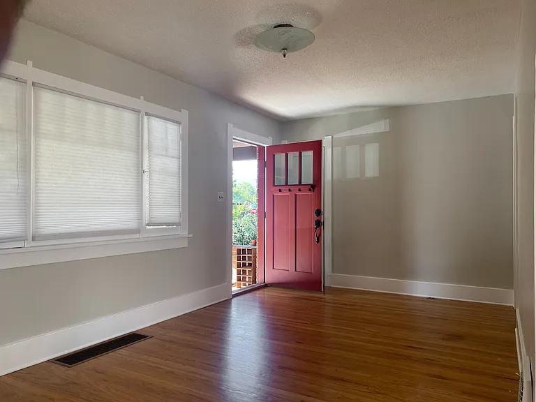 808 S Grant St — Photo 2