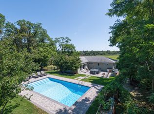 5 Beaver Dam Rd, Westhampton, NY 11977