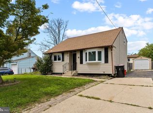 6 Lincoln Ave, Sicklerville, NJ 08081