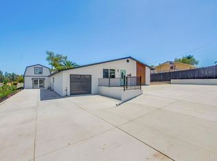 628 Galaxy Dr, Vista, CA 92083