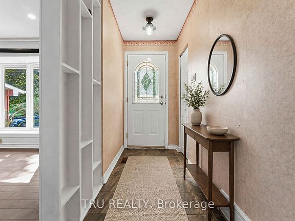 4th image of 19 Ellery Cres