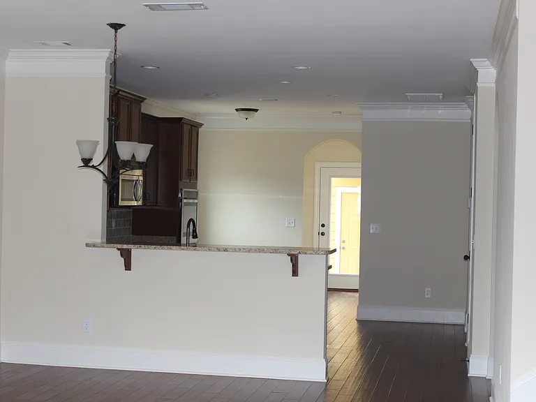 3040 Kirkland Cir — Photo 3