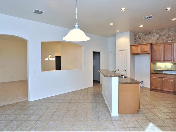3rd image of 5107 W Wild Burro Spring Dr