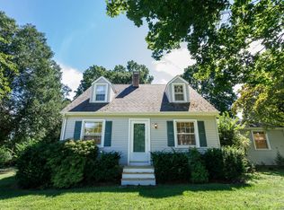 99 Bay View Ave, Mystic, CT 06355