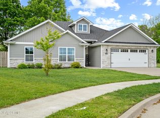 14802 Larry Ln, Hallsville, MO 65255