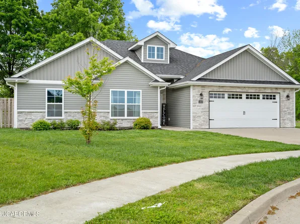 14802 Larry Ln, Hallsville, MO 65255