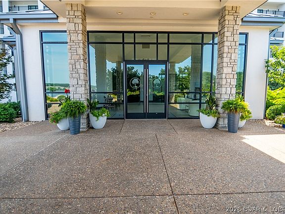 3rd image of 166 Captiva Dr #2E