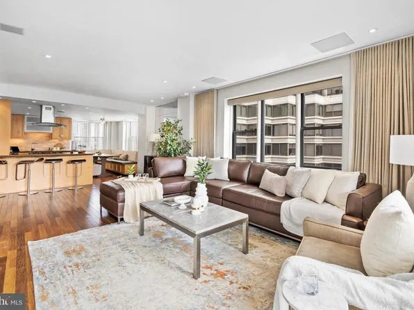 220 W Rittenhouse Sq APT 18A, Philadelphia, PA 19103