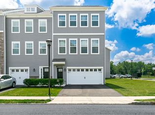 1 Turin Way, Mount Laurel, NJ 08054