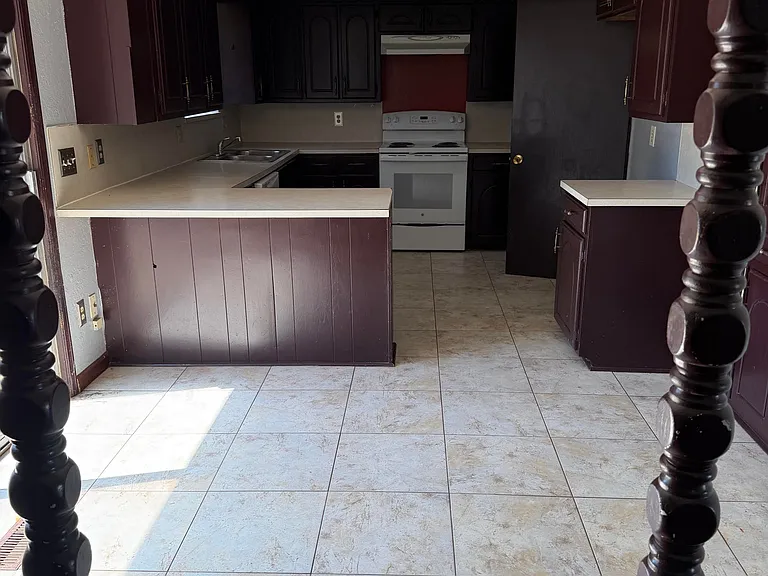 8937 Tilman Dr — Photo 9