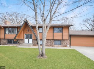 2950 Valley View Ln, New Brighton, MN 55112