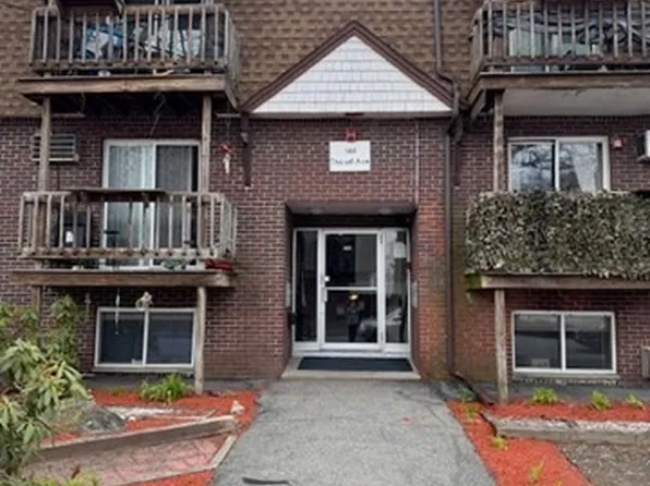 144 Thissell Ave Unit 10, Dracut, MA 01826