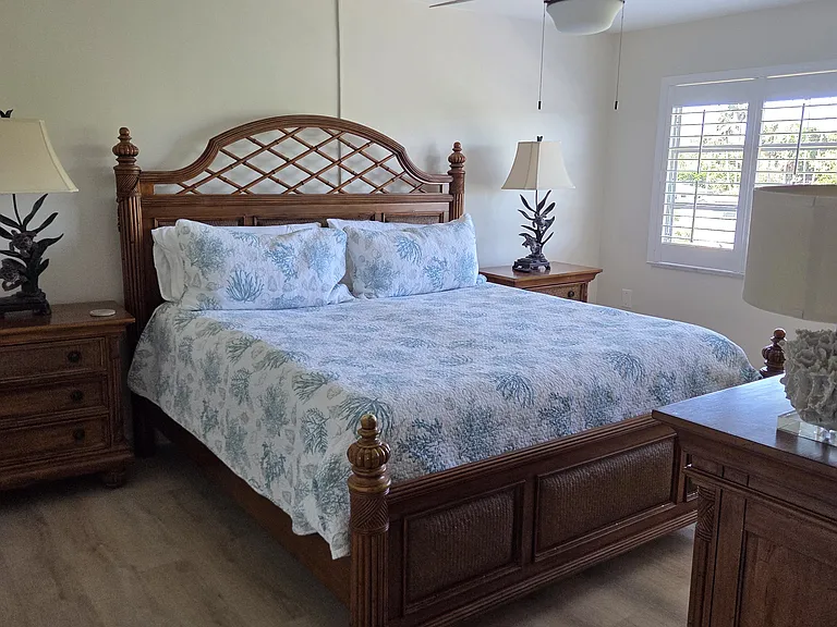 Master bedroom, view from entry way
